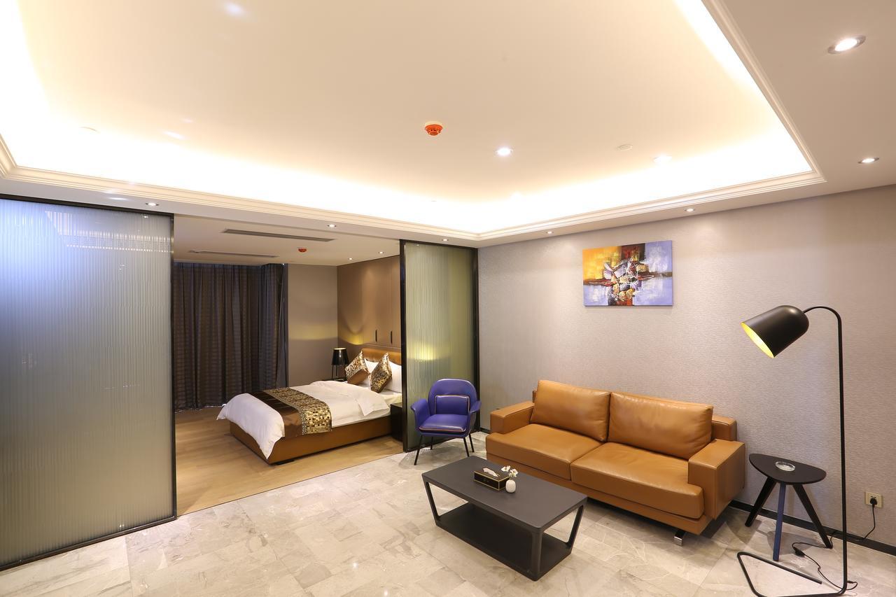 Aoyou International Apartment Hotel A Mall Brunch Kuangcsou Kültér fotó
